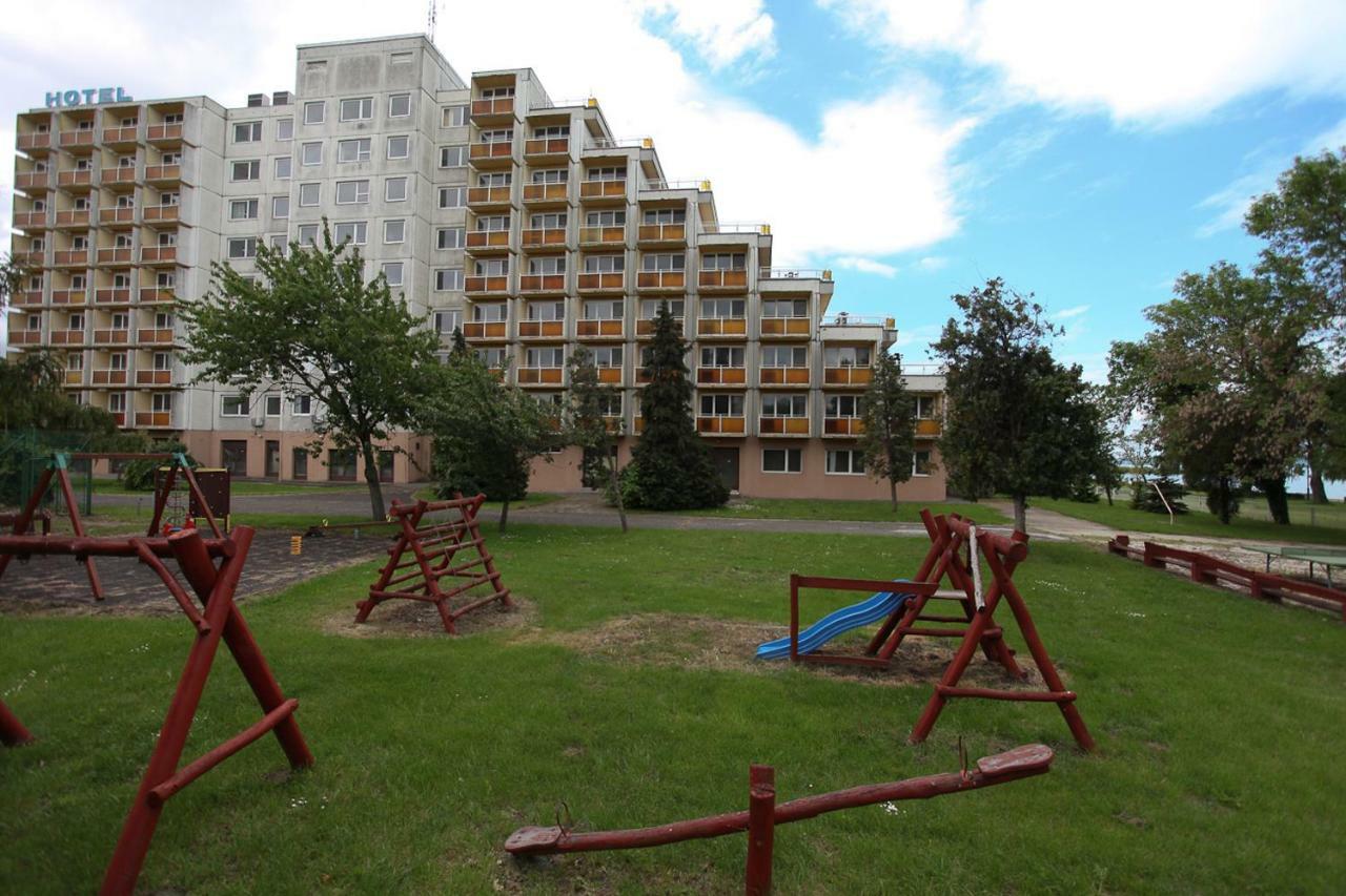 Aranypart Hotel Siófok Exterior foto