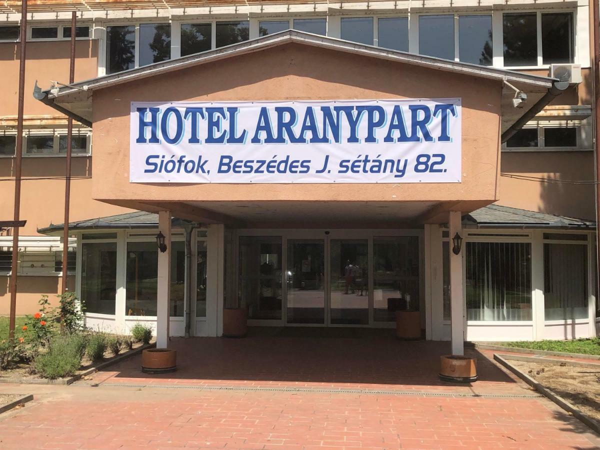 Aranypart Hotel Siófok Exterior foto